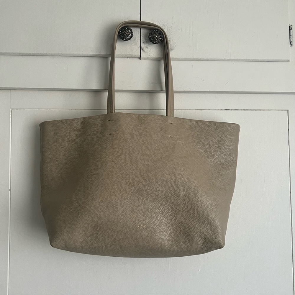 Cuyana Classic Easy Tote - Beige